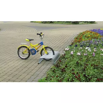 Stojak rowerowy na DZIECIĘCE ROWERKI